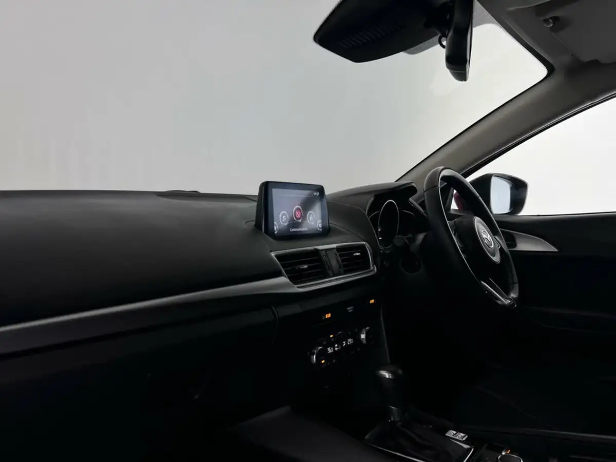 2018-mazda-mazda3-20-se-l-nav-hatchback-5d-auto-big-12