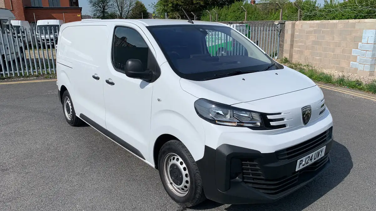 2024-peugeot-expert-20-bluehdi-professional-standard-panel-big-49