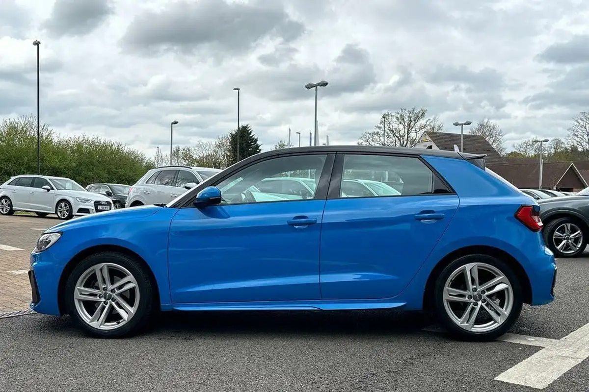 2019-audi-a1-10-30-tfsi-s-line-tronic-big-8