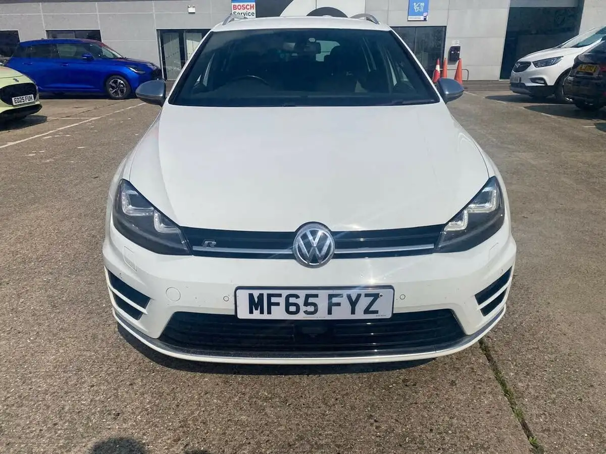 2015-volkswagen-golf-20-tsi-r-estate-5d-dsg-big-1
