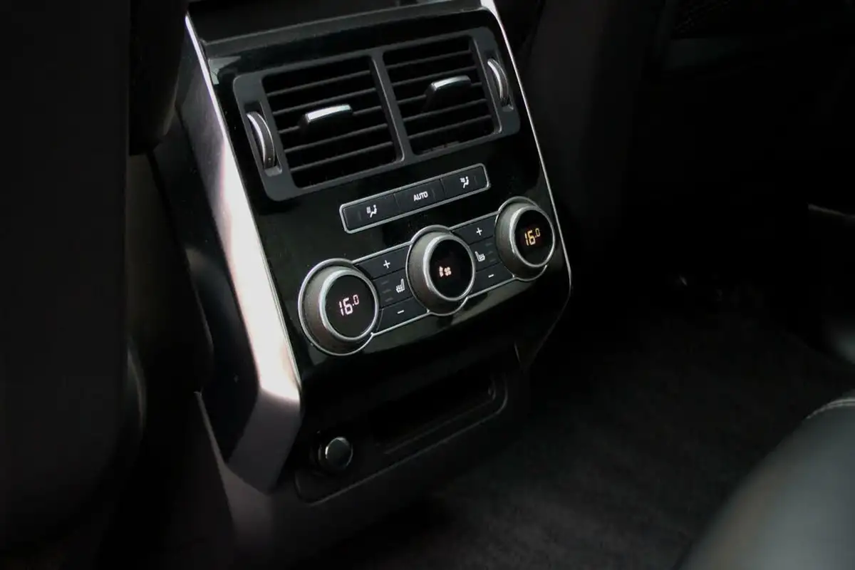 2015-land-rover-range-rover-sport-30-sd-v6-autobiography-dynamic-306bhp-4wd-big-39
