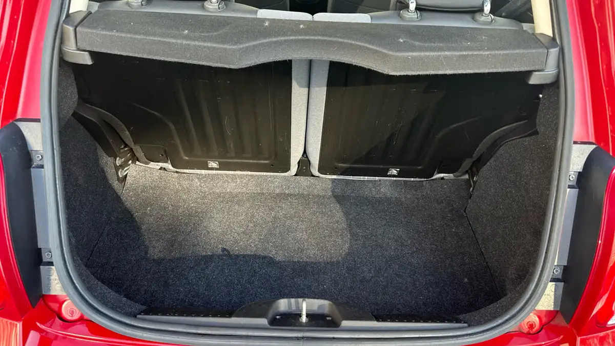 2019-fiat-500-12-lounge-ss-big-18