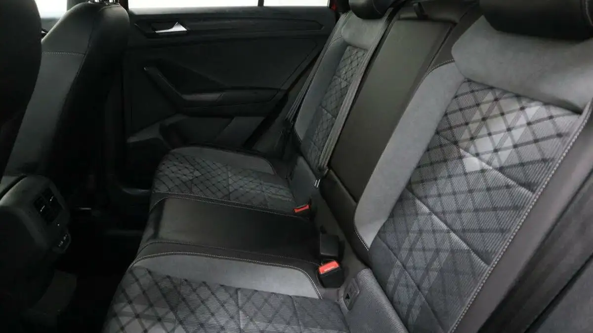2022-volkswagen-t-roc-15-tsi-r-line-hatchback-5d-dsg-big-6