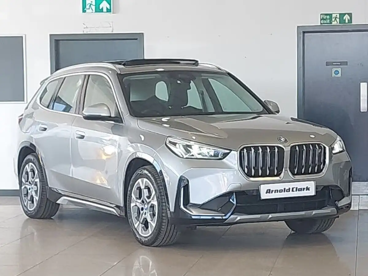 2023-bmw-ix1-e-xdrive30-xline-big-0