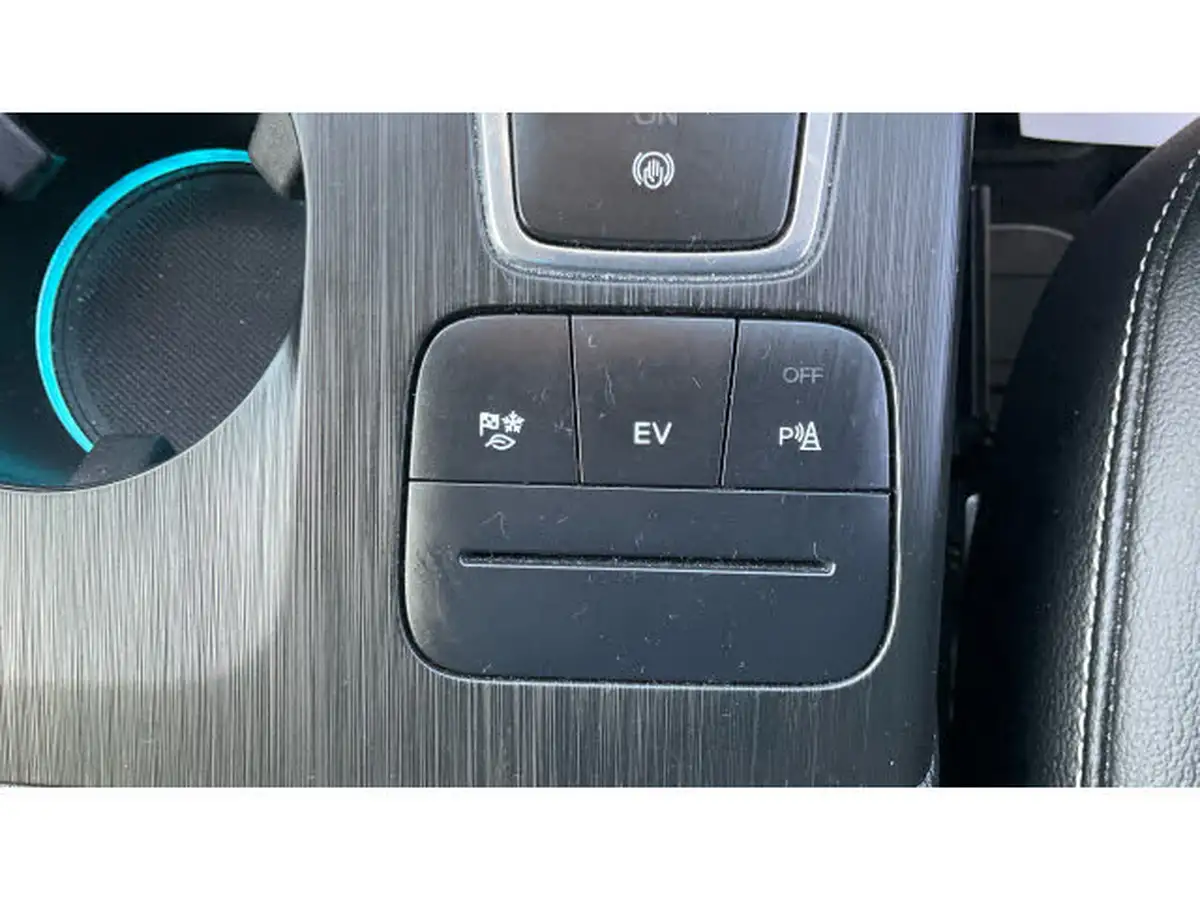 2020-ford-kuga-25t-titanium-big-32