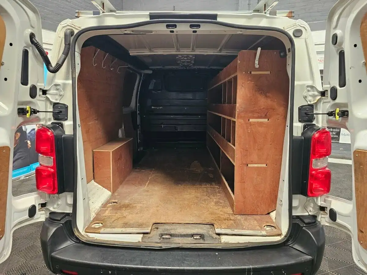 2019-citroen-dispatch-20bluehdi-enterprise-xl-1400-120pseu6-panel-big-8