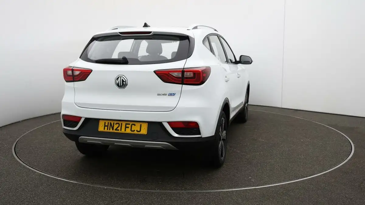 2021-mg-zs-suv-e-exclusive-ev-big-47