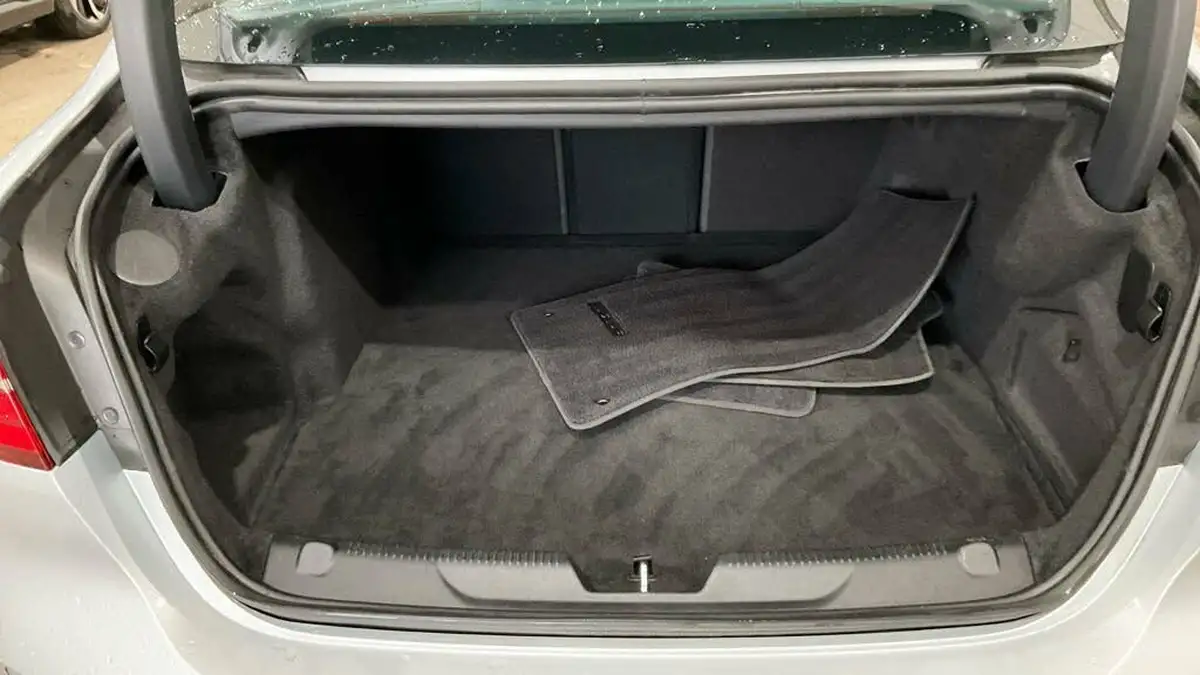 2021-jaguar-xe-20-p250-r-dynamic-s-big-10