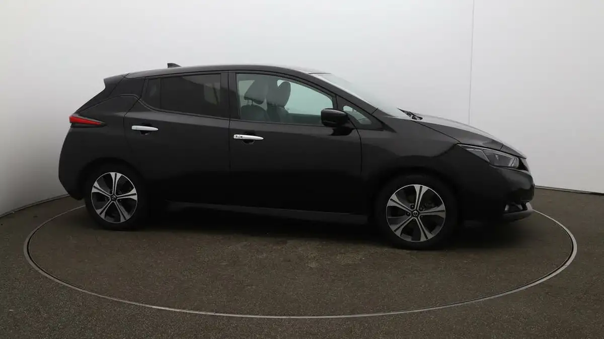 2021-nissan-leaf-e-n-connecta-big-39