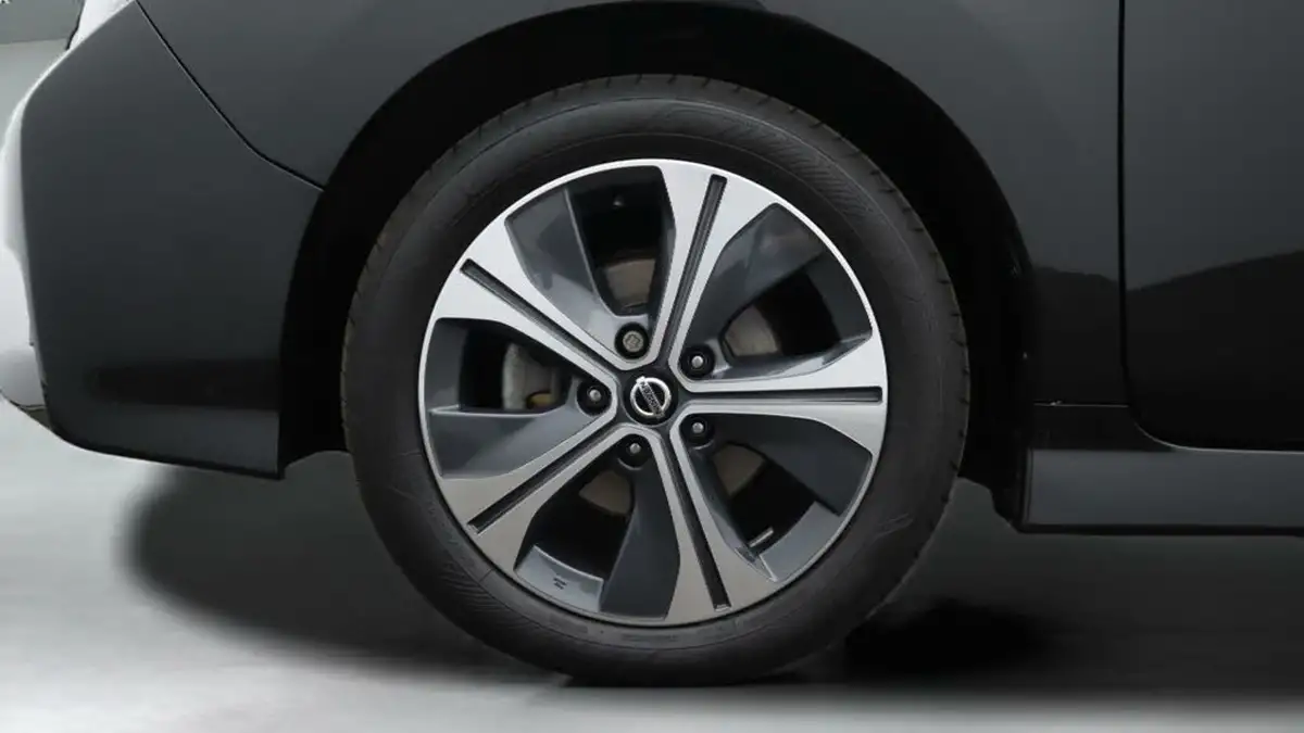2021-nissan-leaf-e-n-connecta-big-18