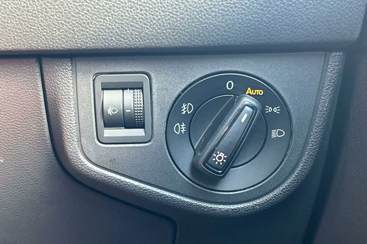2022-volkswagen-taigo-10-tsi-r-line-dsg-big-55