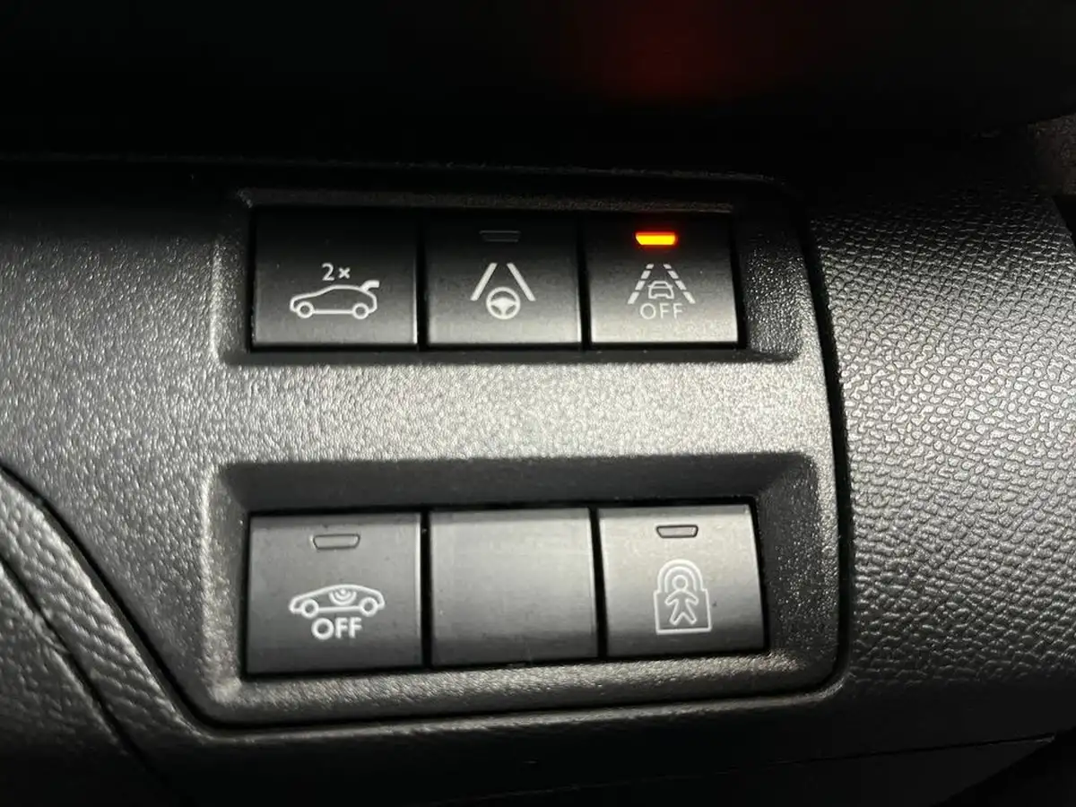 2021-peugeot-3008-suv-12-puretech-gt-premium-big-31