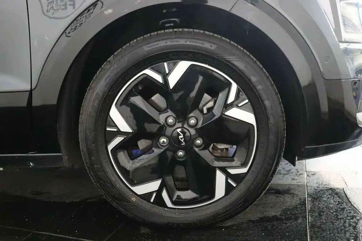2022-kia-niro-ev-e-4-big-40