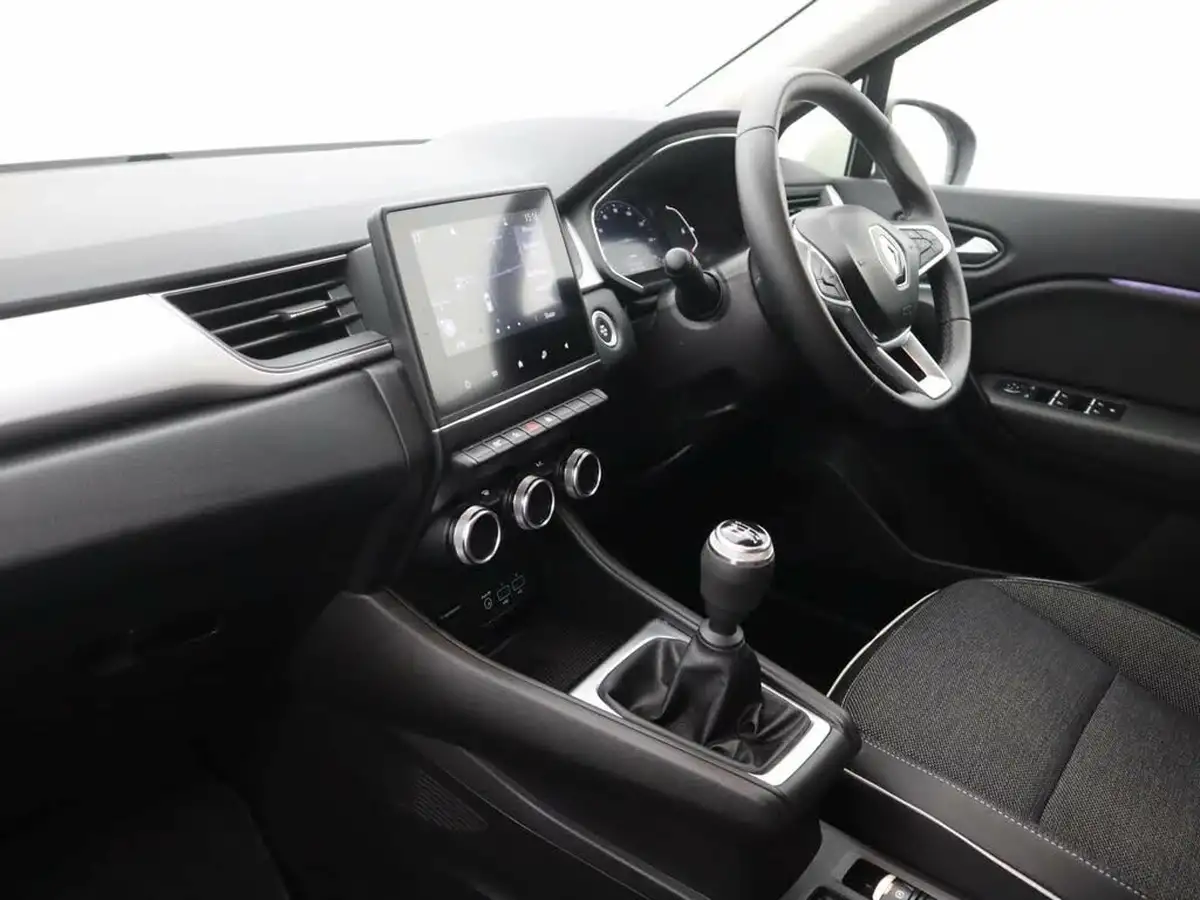 2022-renault-captur-10-tce-techno-big-8