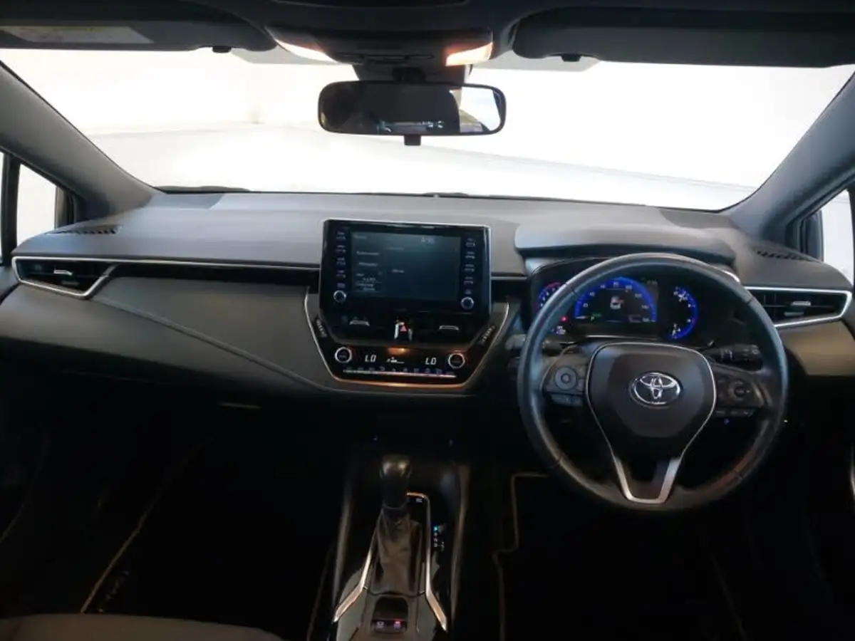 2022-toyota-corolla-20-vvt-i-icon-193bhp-hatchback-big-2
