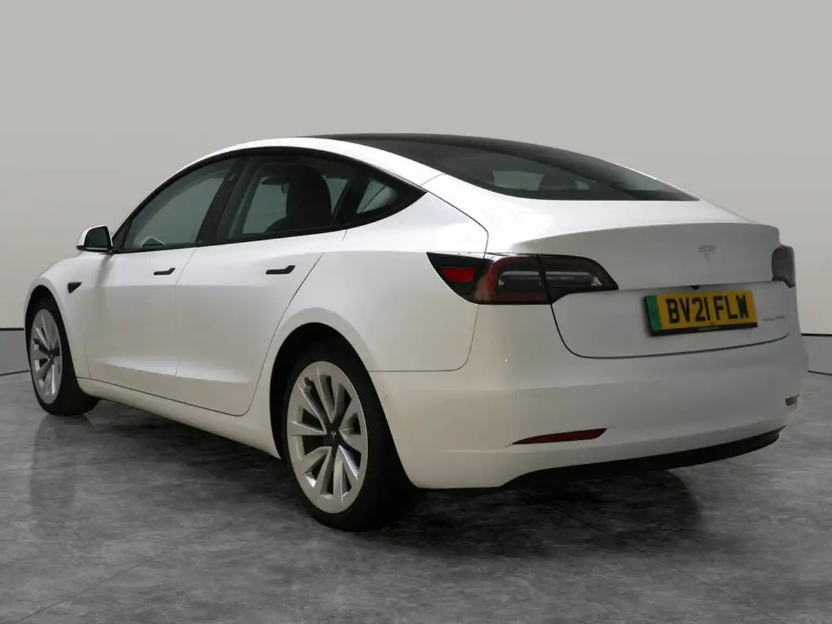 2021-tesla-model-3-e-long-range-4x4-big-12