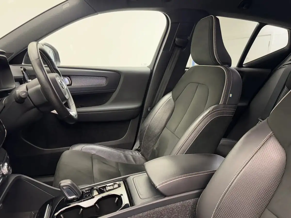 2020-volvo-xc40-15-t3-r-design-geartronic-big-8