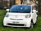2010-toyota-iq-10-2-multidrive-small-2