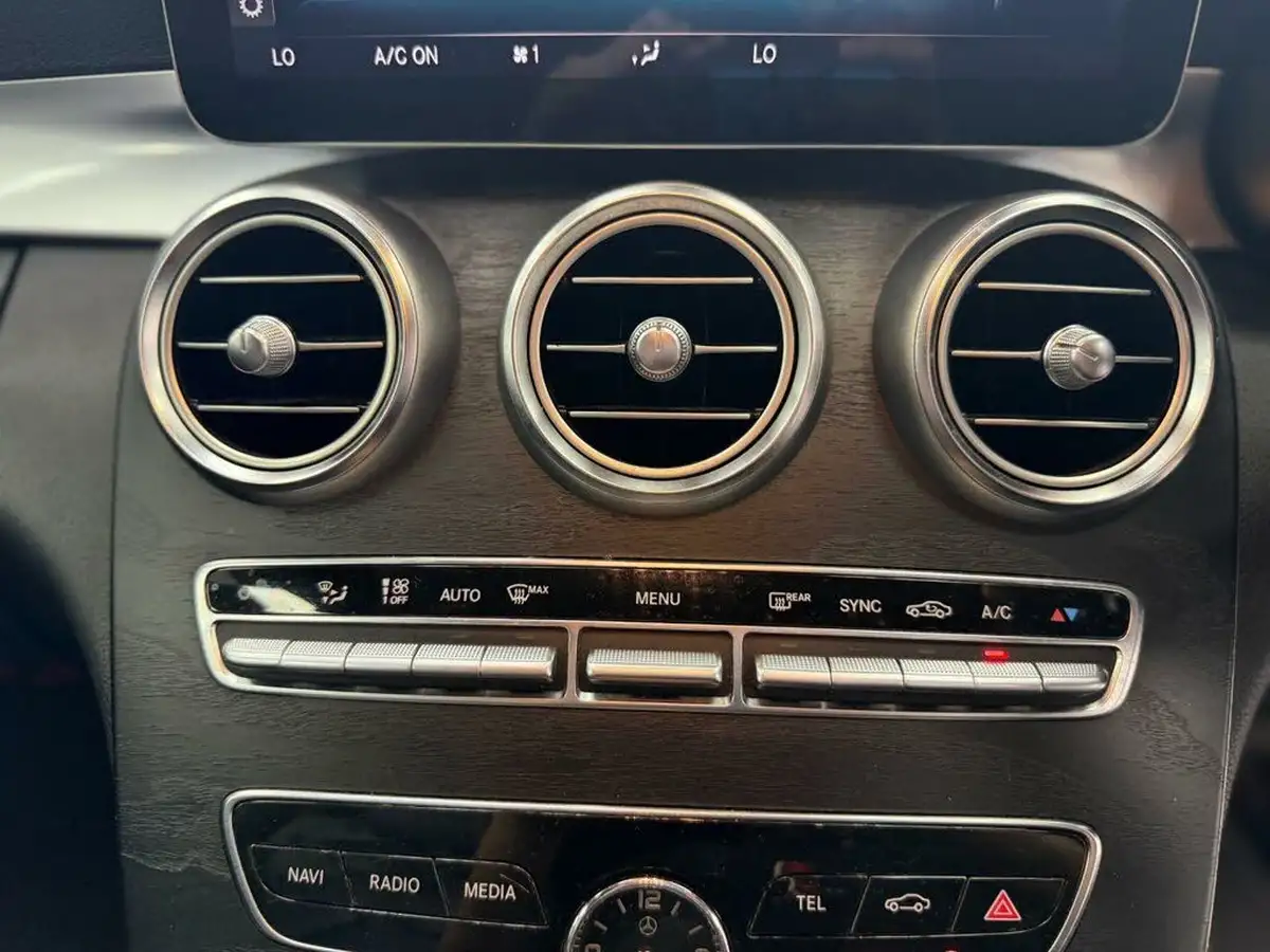 2019-mercedes-benz-c-class-20d-c300d-amg-line-245ps-ss-estate-5d-big-41