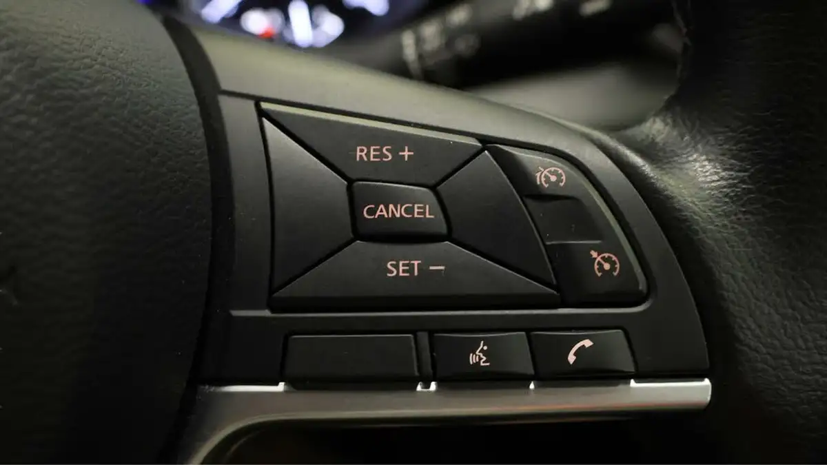 2020-nissan-micra-10-ig-t-n-sport-100ps-big-23