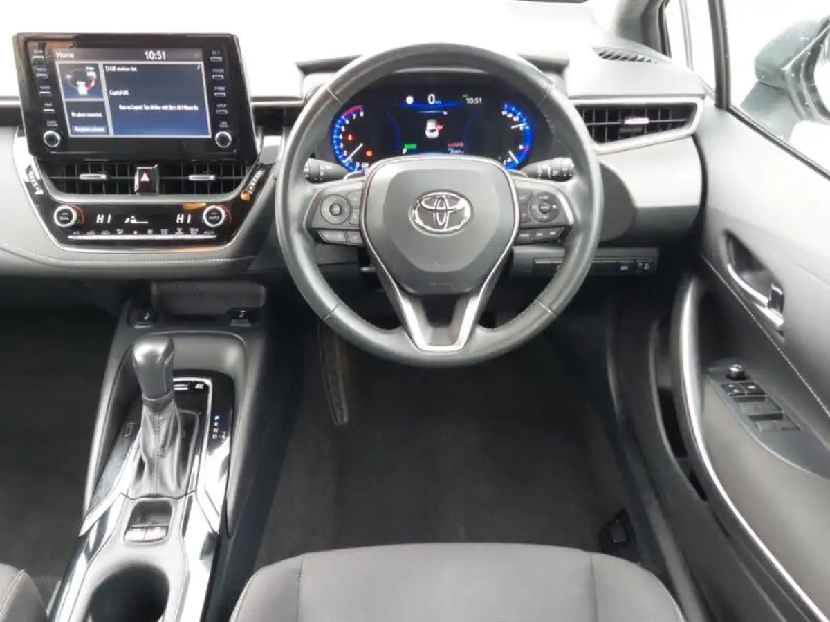 2022-toyota-corolla-20-vvt-i-icon-193bhp-hatchback-big-6