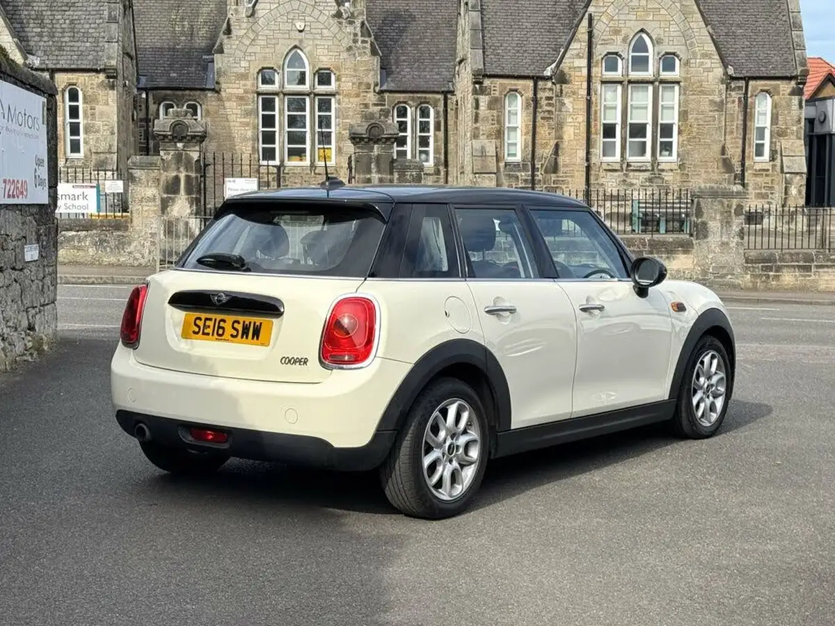 2016-mini-cooper-15-cooper-ss-hatchback-5d-big-2