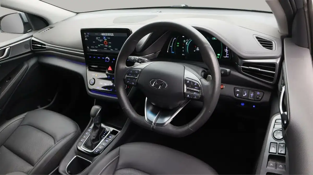 2021-hyundai-ioniq-16-gdi-premium-se-hybrid-big-9
