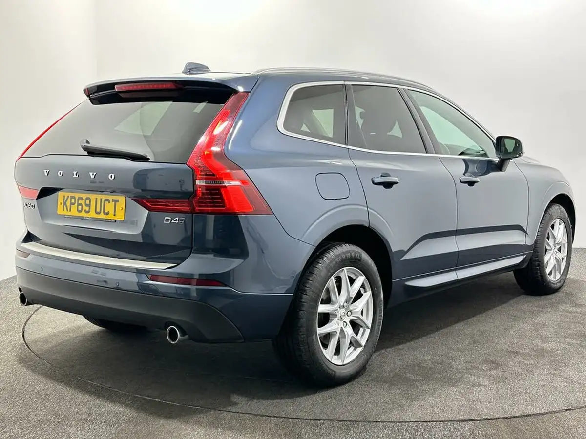 2019-volvo-xc60-20td-b4-momentum-big-6