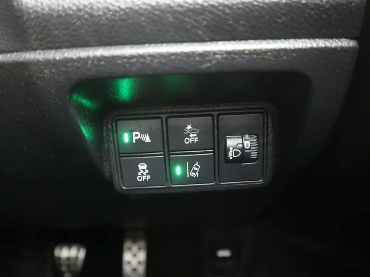 2020-honda-civic-10-vtec-turbo-sr-hatchback-5d-big-23