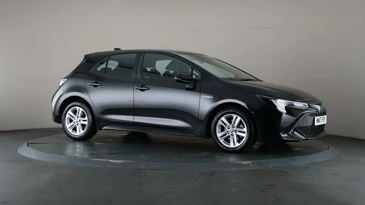 2022-toyota-corolla-18-vvt-i-icon-tech-trk-hatchback-5d-big-48