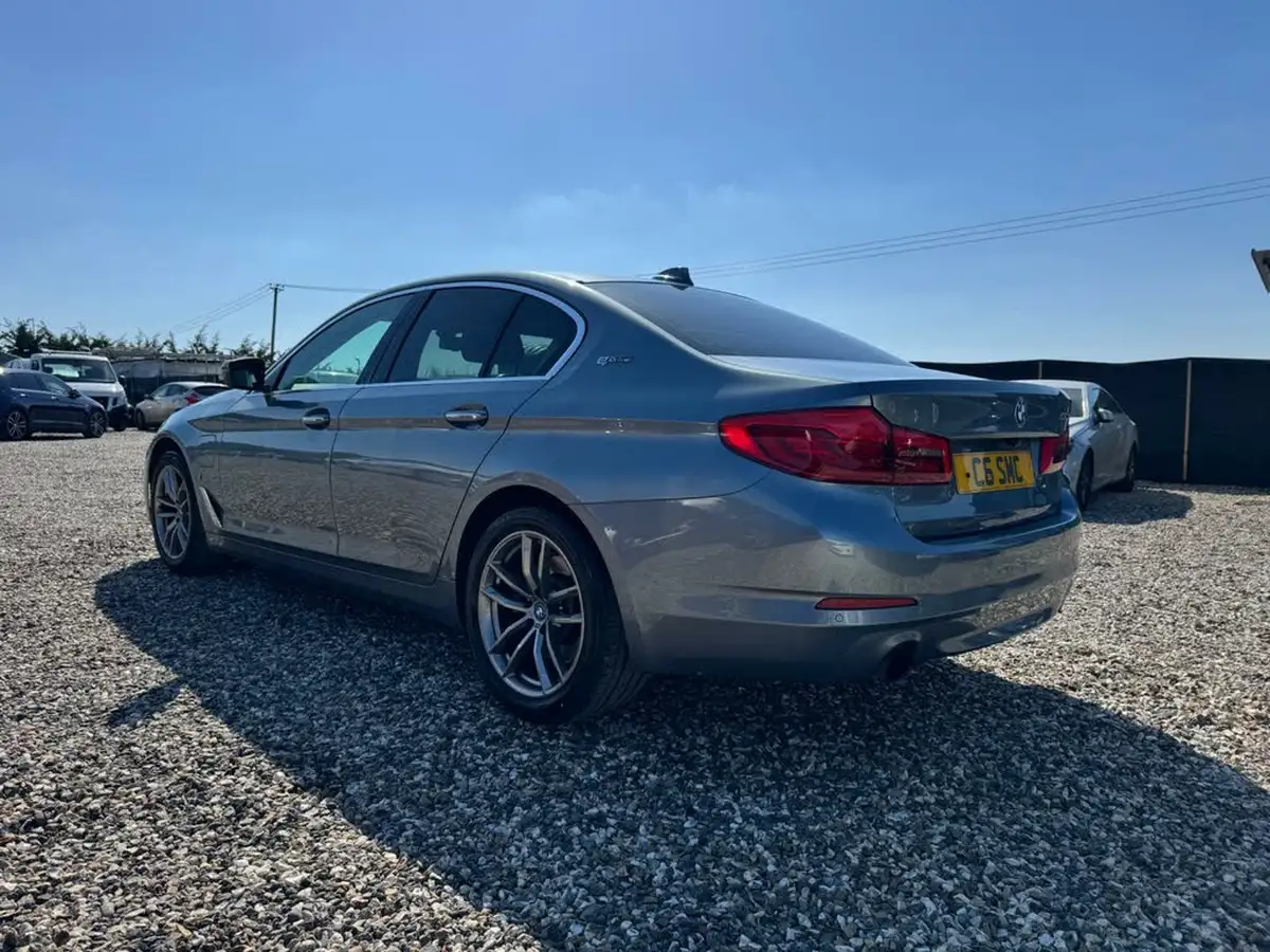 2017-bmw-5-series-20-530e-se-iperformance-big-11