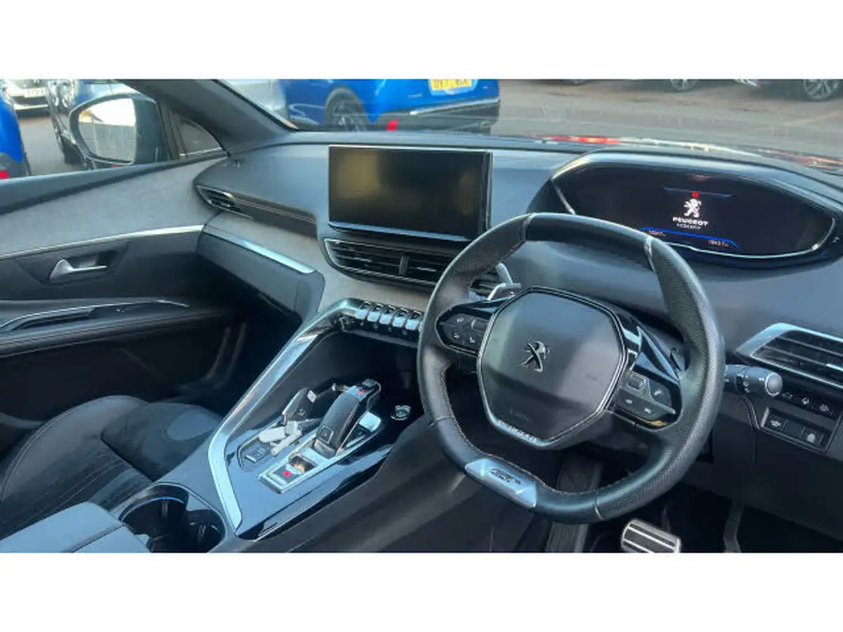 2022-peugeot-5008-suv-12-puretech-gt-premium-big-10