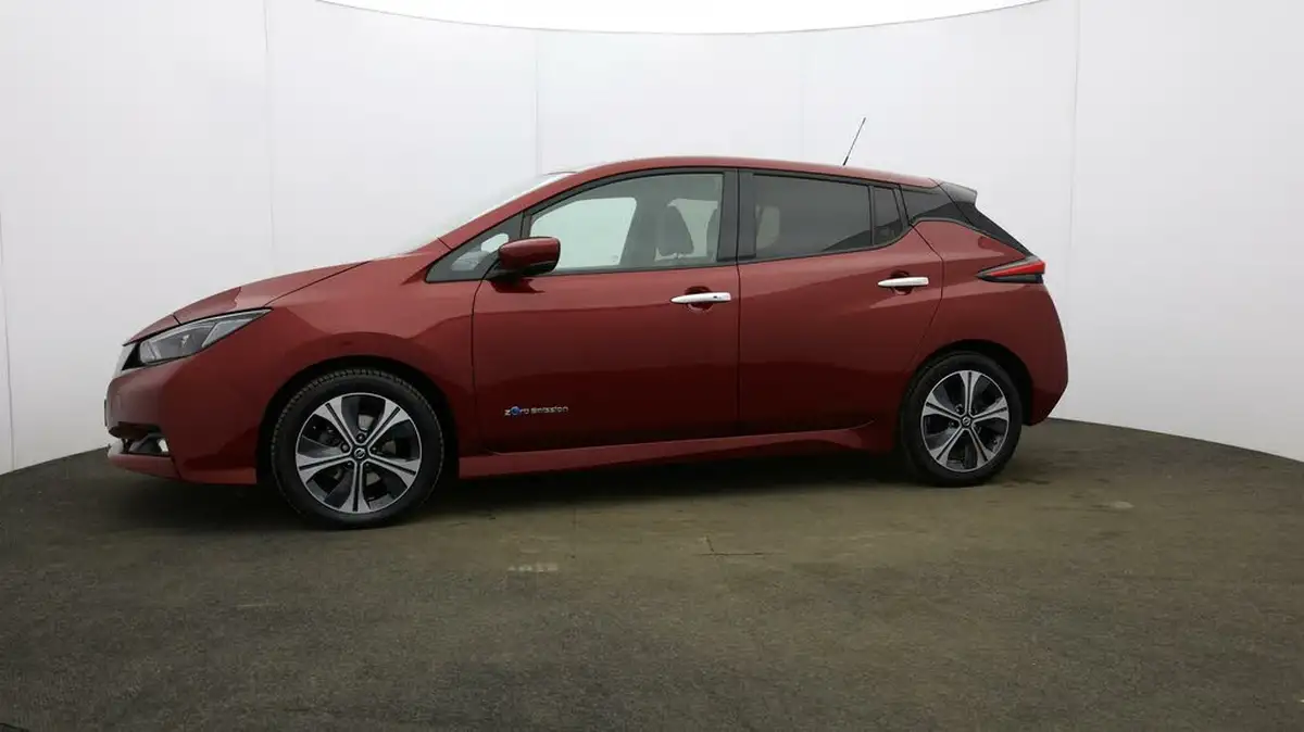 2019-nissan-leaf-e-n-connecta-big-25