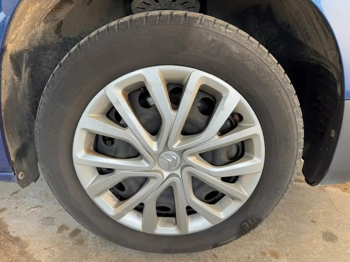 2019-citroen-berlingo-15bluehdi-feel-xl-size-130ps-eat8-big-39