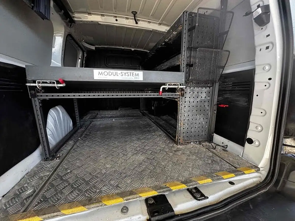 2020-peugeot-partner-15-bluehdi-950-s-100pseu6dt-e-ss-panel-big-8