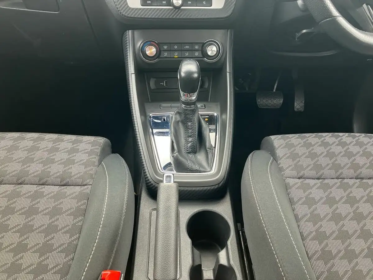 2020-mg-zs-suv-10t-gdi-excite-111ps-big-16