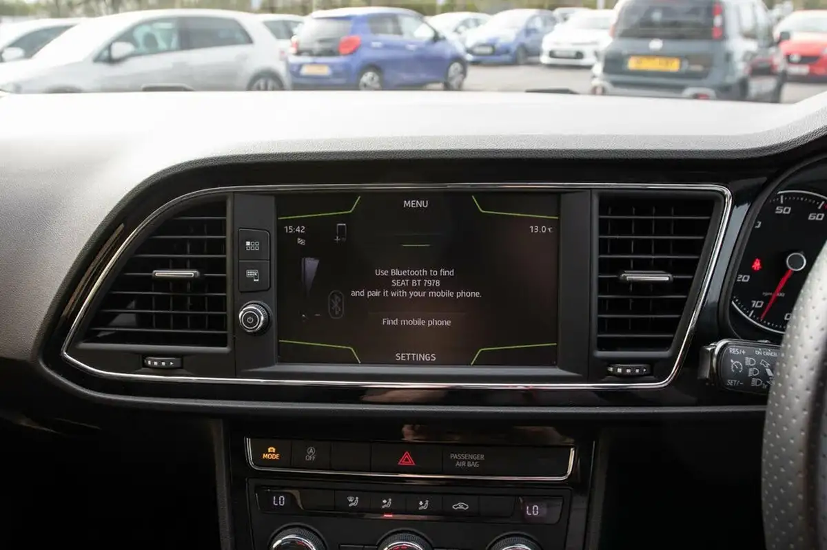 2018-seat-leon-14-tsi-fr-technology-sportcoupe-3d-big-25