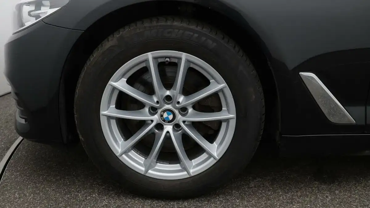2020-bmw-5-series-20td-520d-se-190ps-saloon-4d-big-18