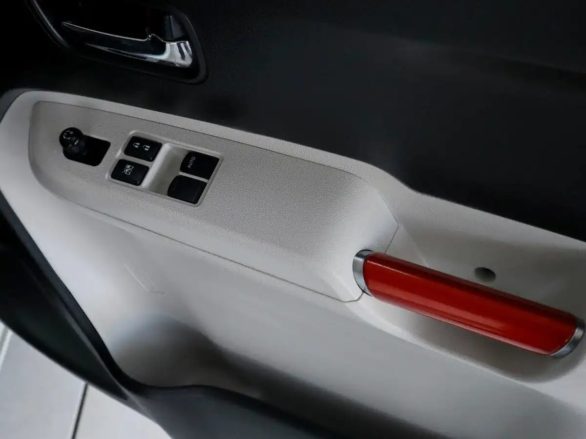 2018-suzuki-ignis-12-dualjet-sz3-big-22