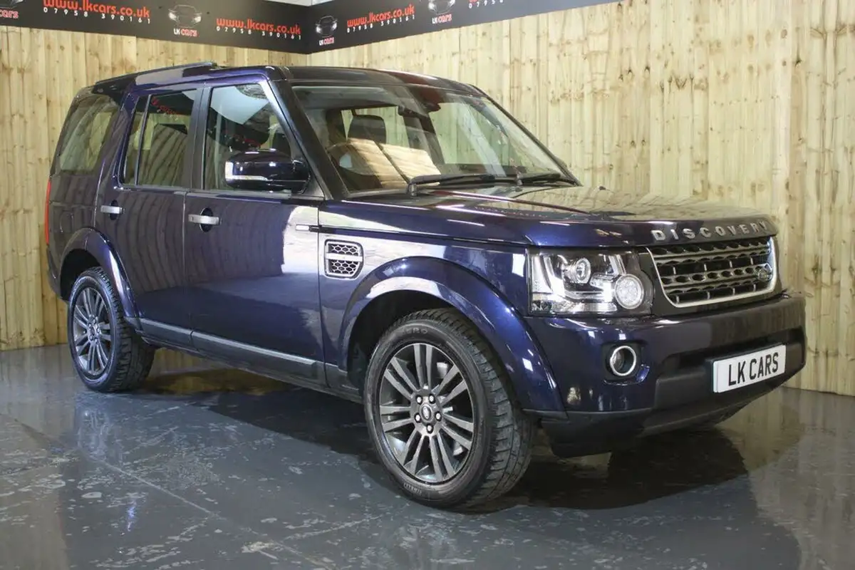 2016-land-rover-discovery-4-30-sd-v6-graphite-big-0