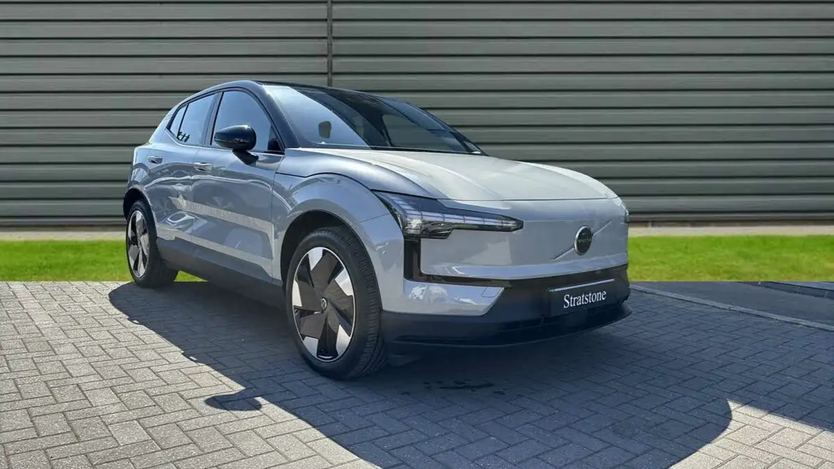 2024-volvo-ex30-e-twin-plus-big-0