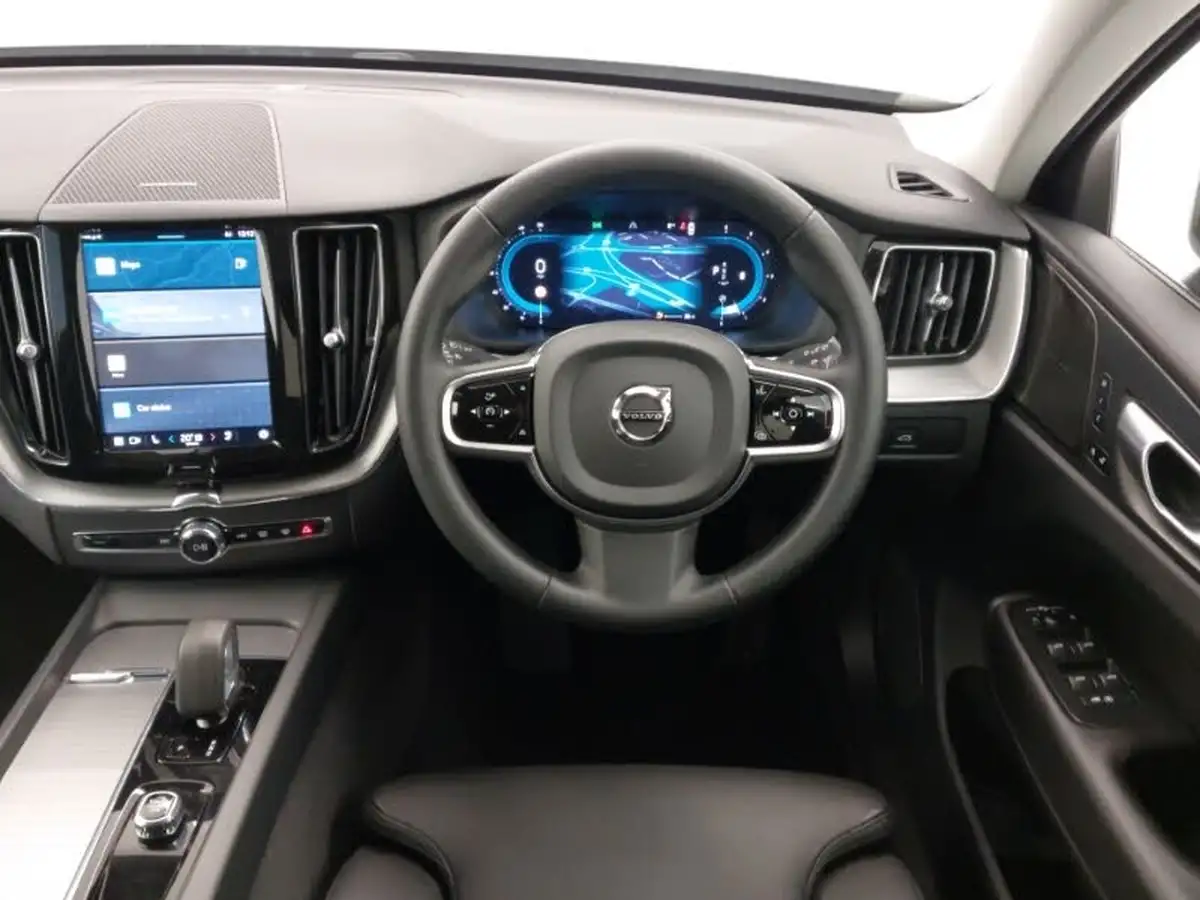 2023-volvo-xc60-20td-b4-plus-big-6