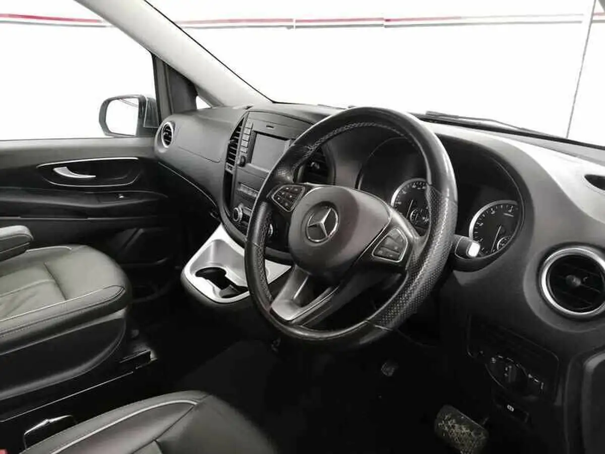 2020-mercedes-benz-vito-20cdi-114-tourer-select-l2-big-9