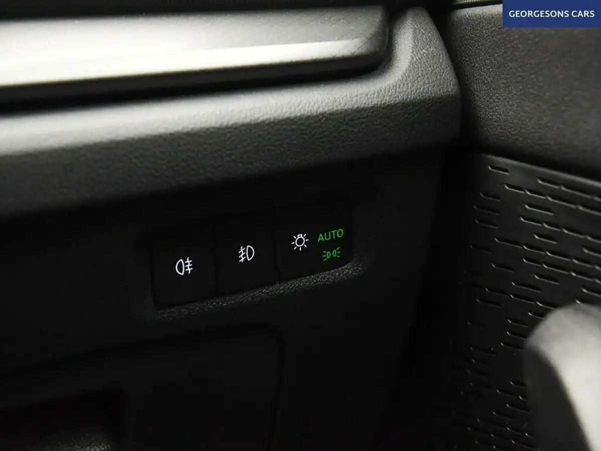 2021-skoda-octavia-14-tsi-se-technology-hatchback-big-29