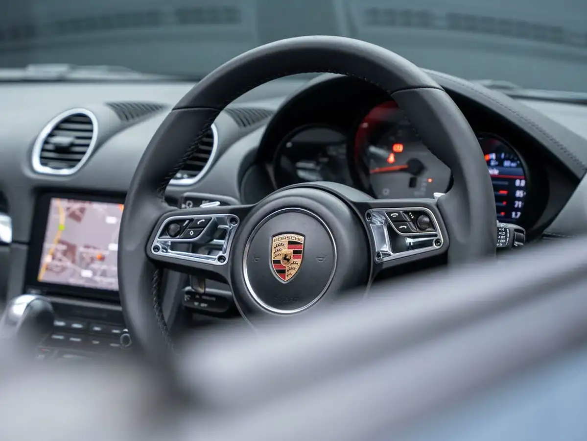 2016-porsche-boxster-718-25-boxster-s-pdk-big-31