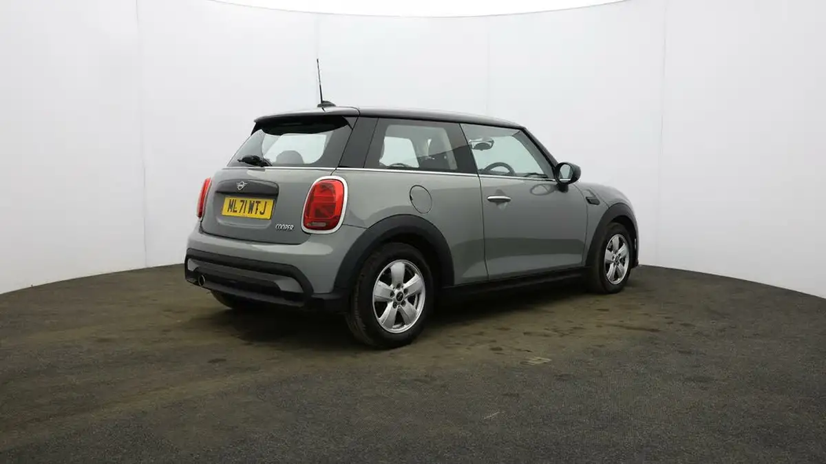 2021-mini-cooper-15-cooper-classic-hatchback-3d-big-50
