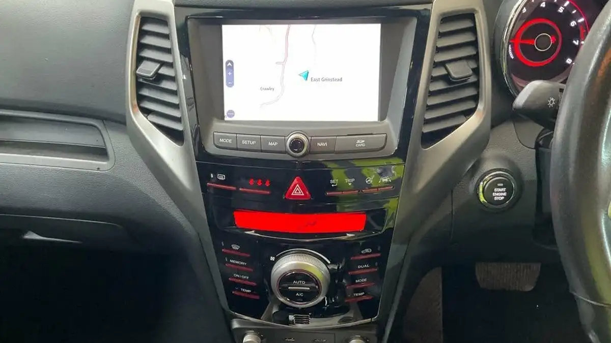 2017-kgm-ssangyong-tivoli-16-elx-auto-big-8