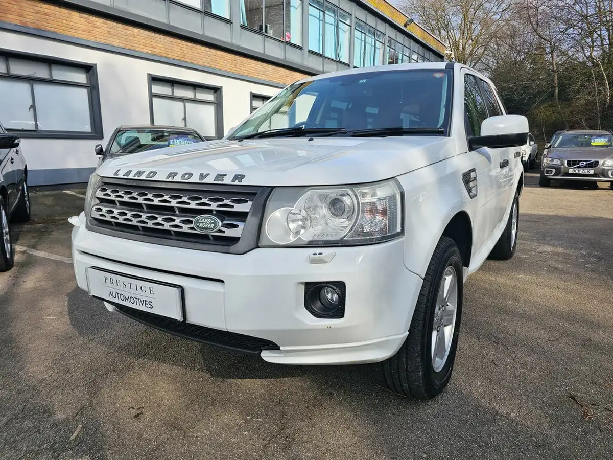 2012-land-rover-freelander-2-big-40