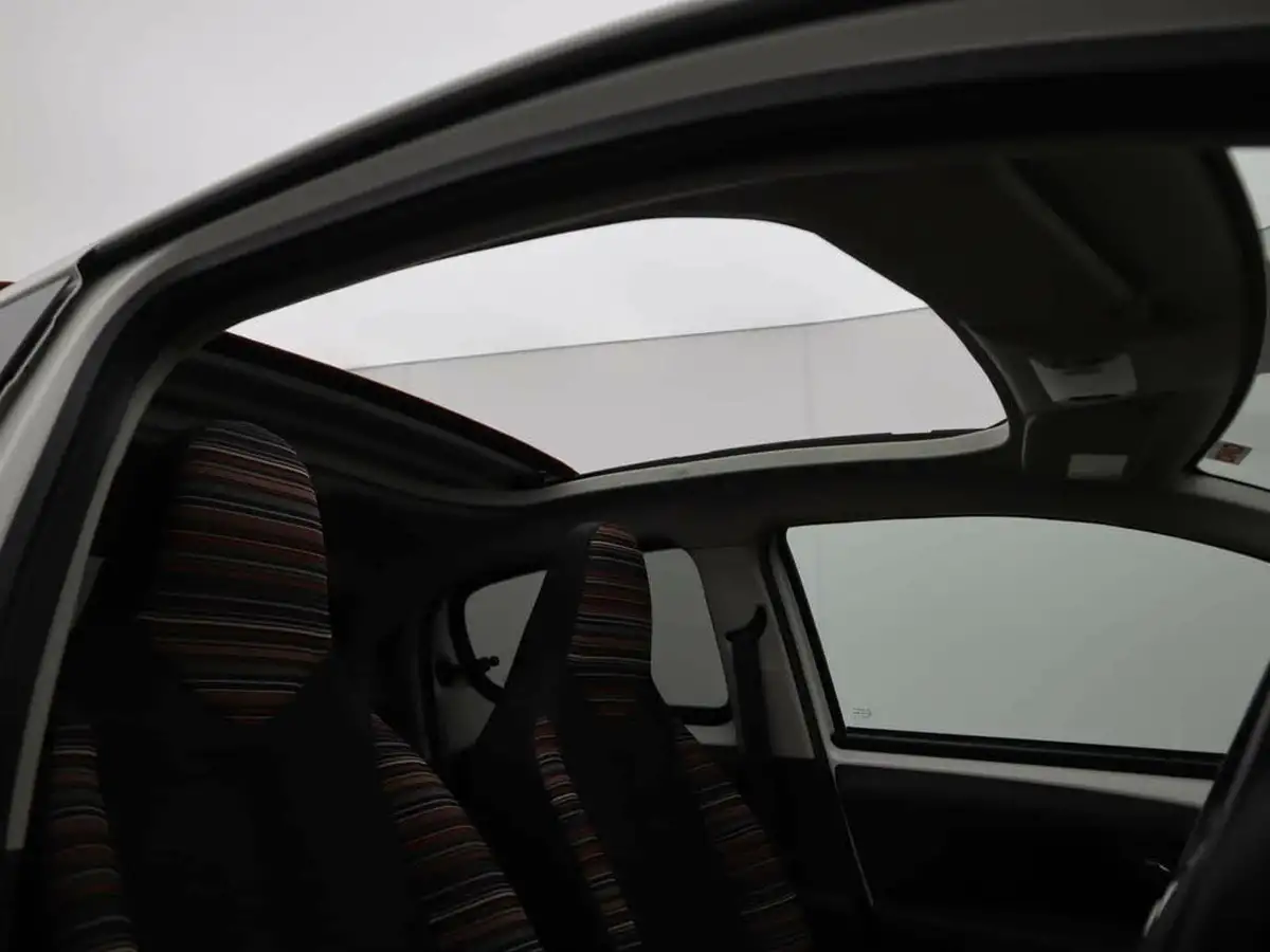2019-citroen-c1-10-vti-flair-72ps-5d-etg-big-10