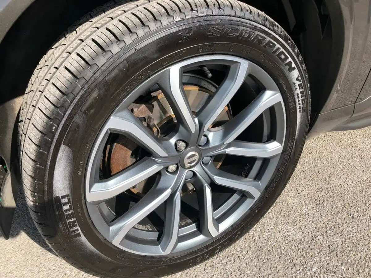 2018-volvo-xc90-20td-d5-momentum-pro-awd-big-12